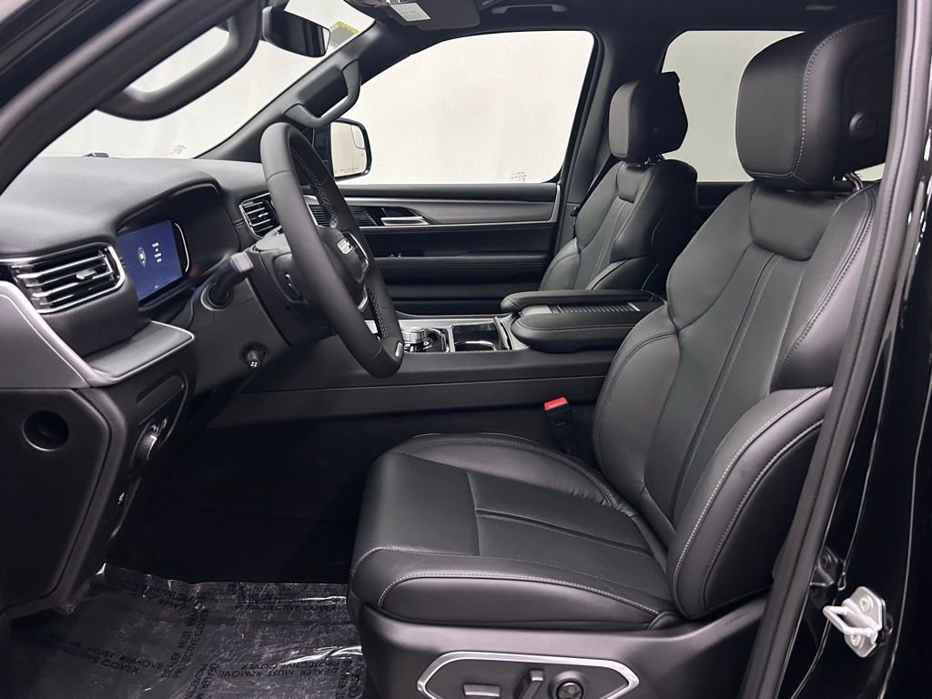 New 2026 Jeep Grand Wagoneer L 4WD image 10