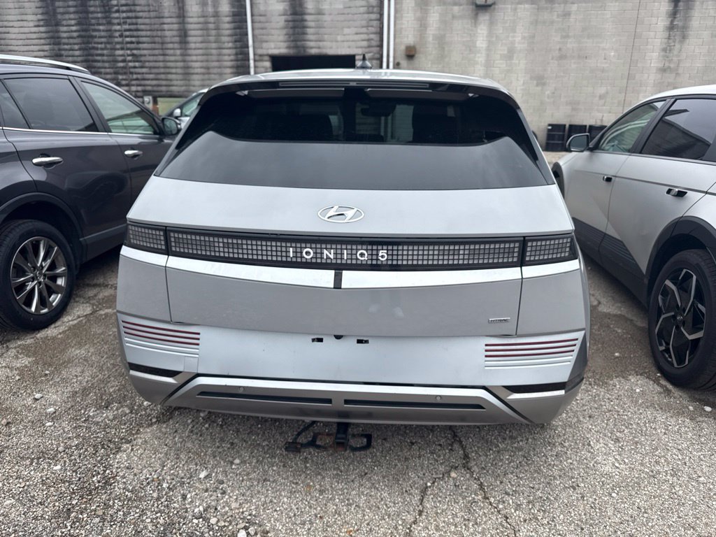 Certified 2023 Hyundai Ioniq 5 Limited AWD/4WD image 4