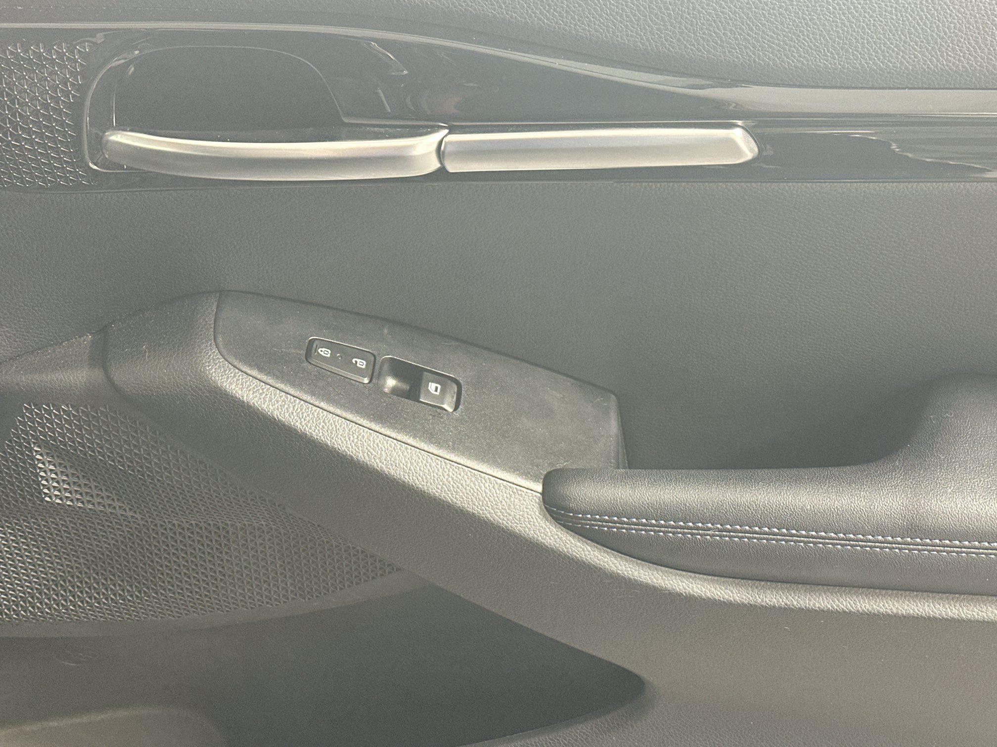 Used 2021 Kia Seltos S FWD image 28