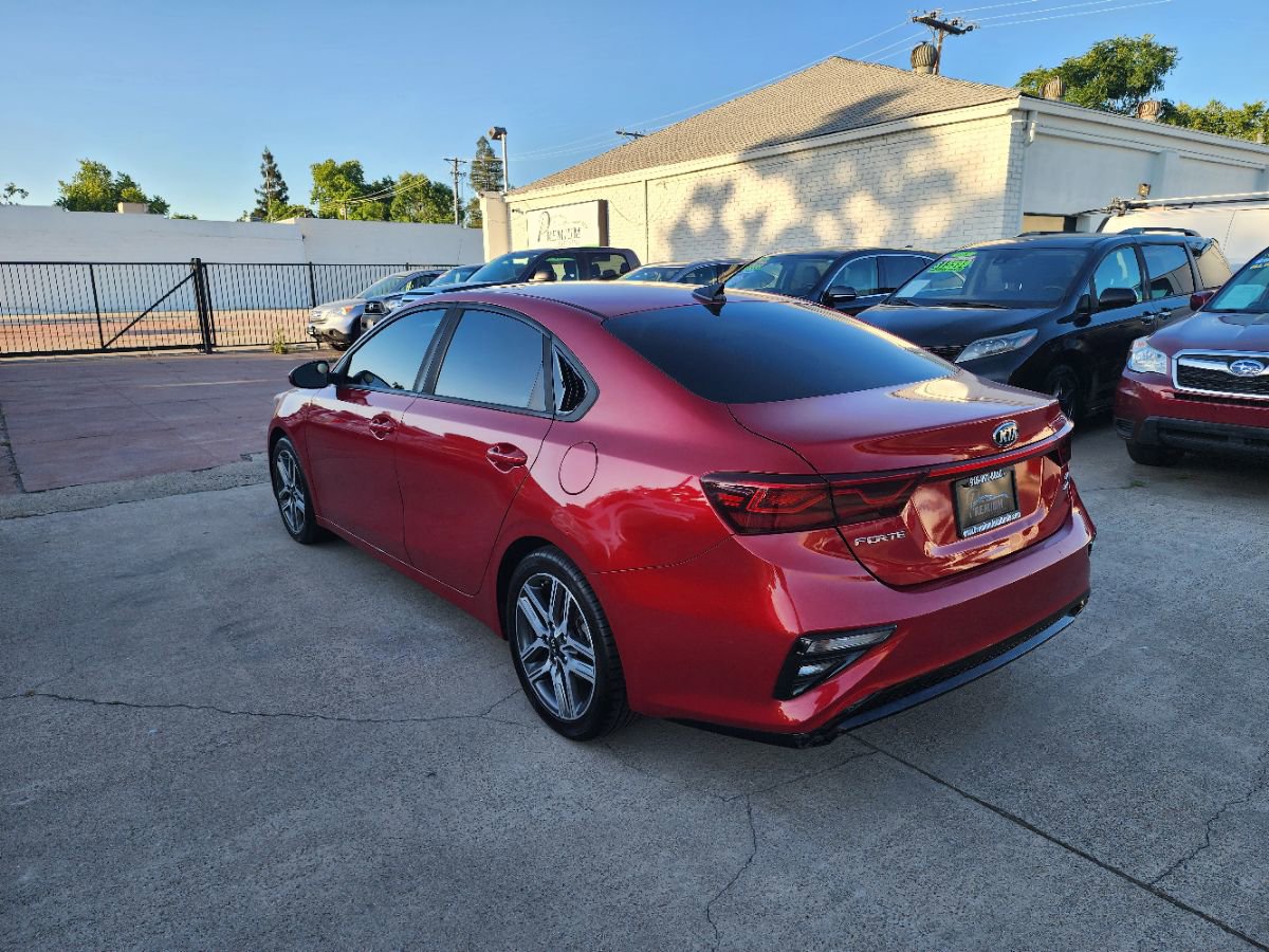Used 2019 Kia Forte S w/ S Premium Package FWD image 3