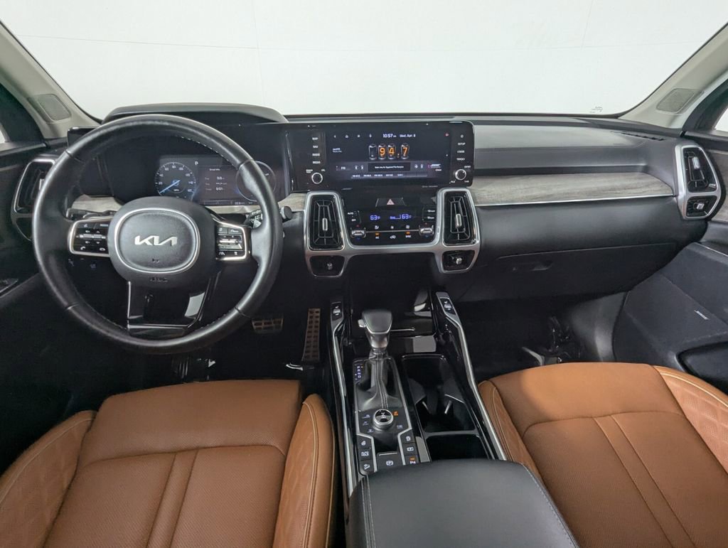 Used 2022 Kia Sorento SX Prestige w/ Rust Color Package AWD/4WD image 14