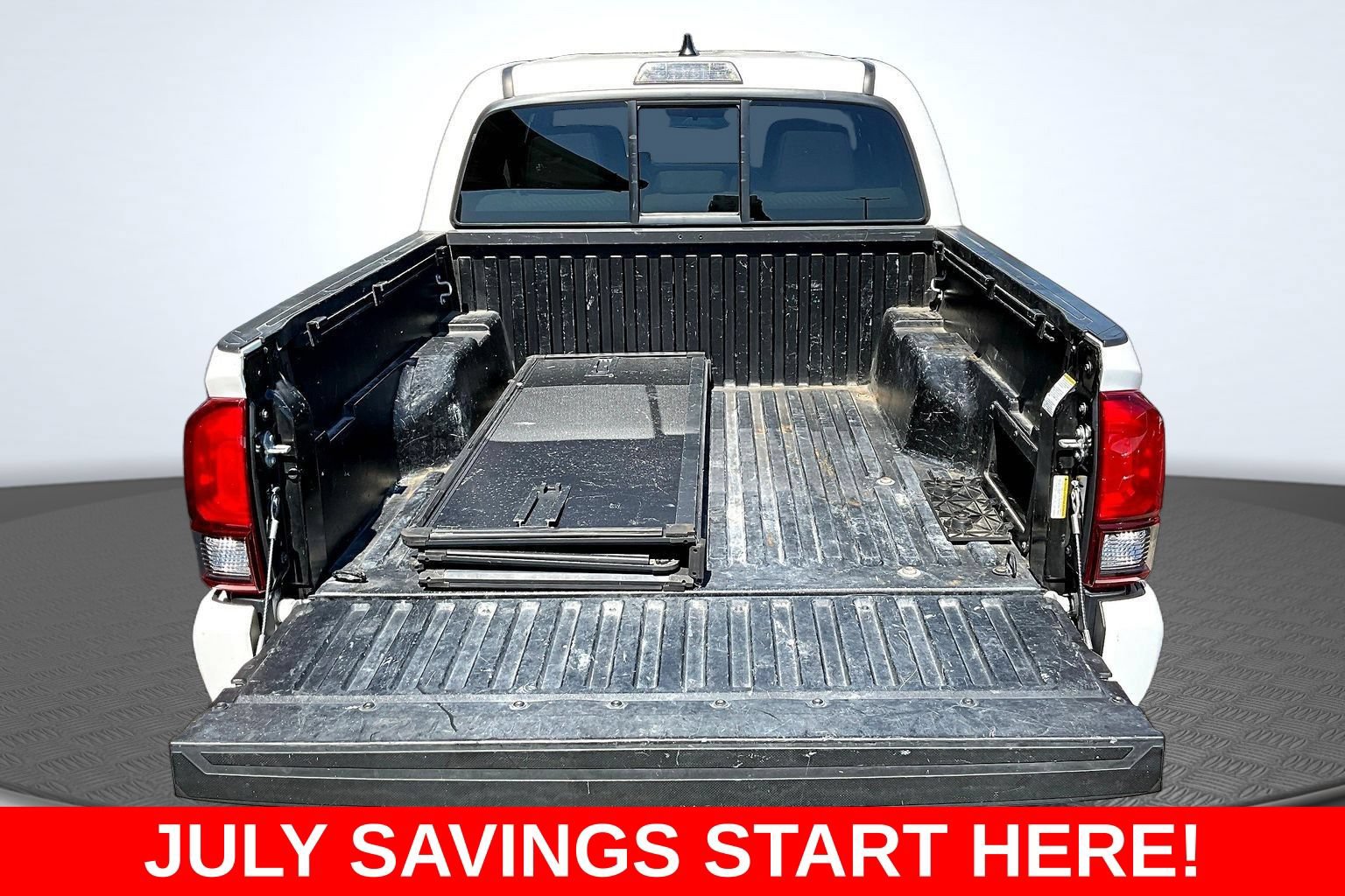 Used 2021 Toyota Tacoma SR AWD/4WD image 8
