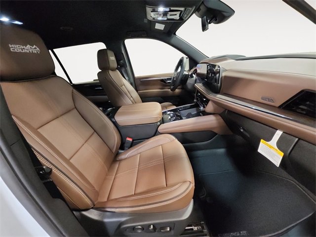 New 2026 Chevrolet Suburban High Country image 15