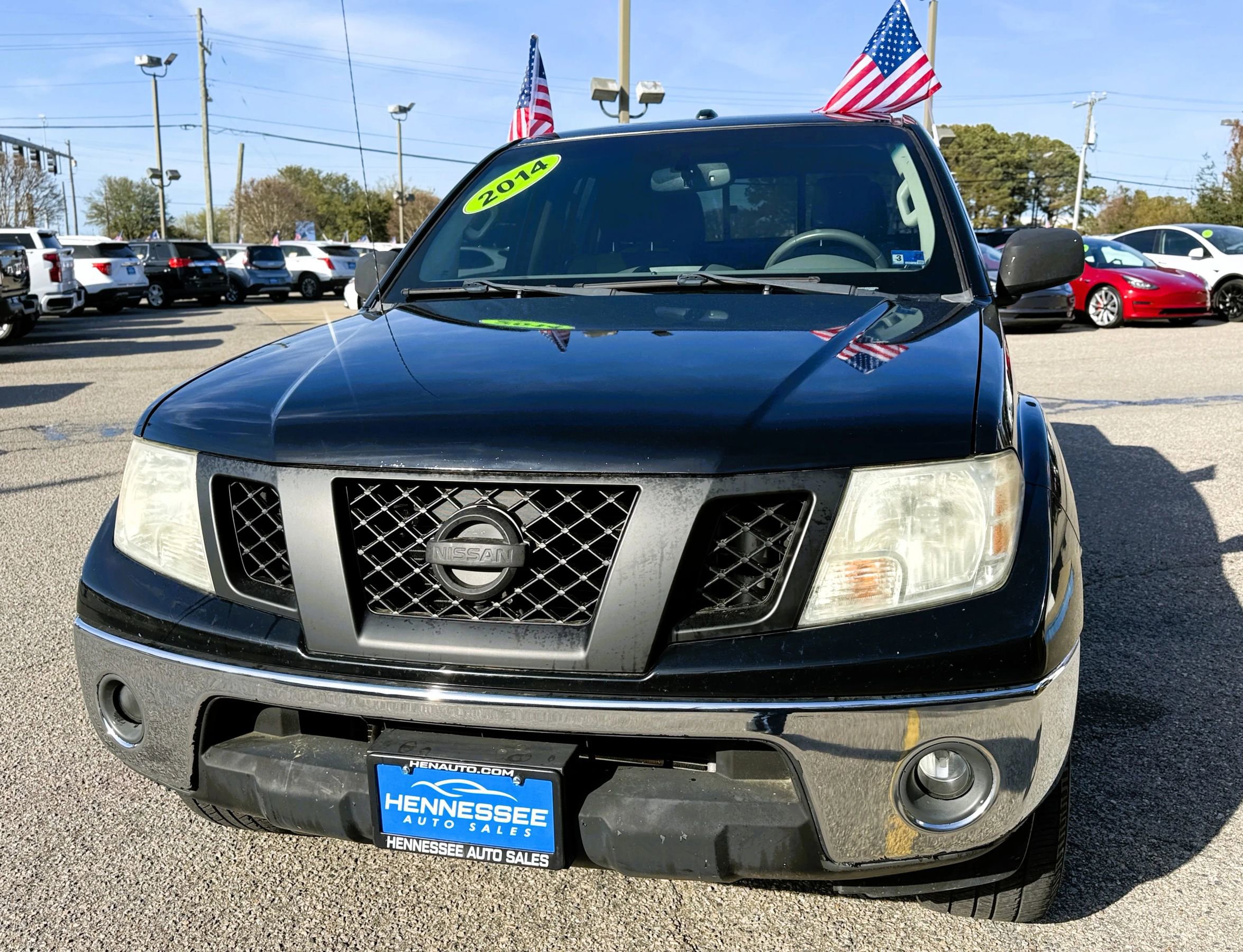 Used 2014 Nissan Frontier SL image 12