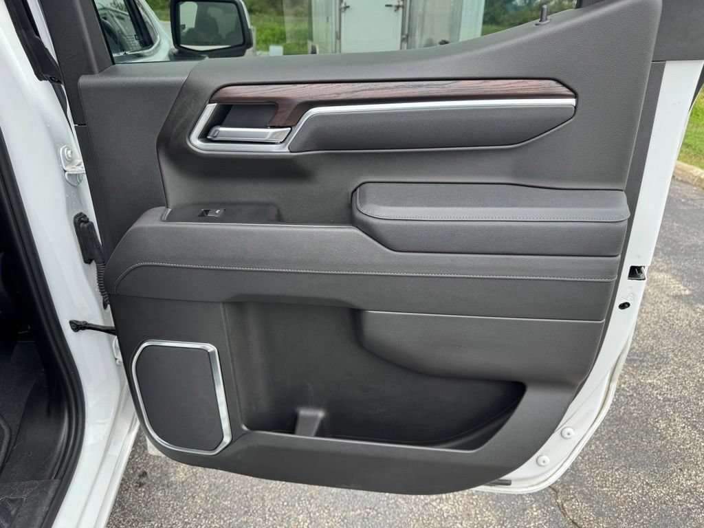 Used 2026 GMC Sierra 1500 SLT AWD/4WD image 24