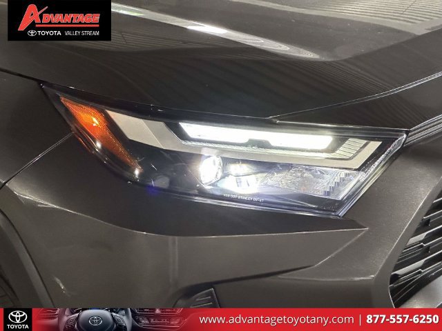 Certified 2023 Toyota RAV4 LE AWD/4WD image 14