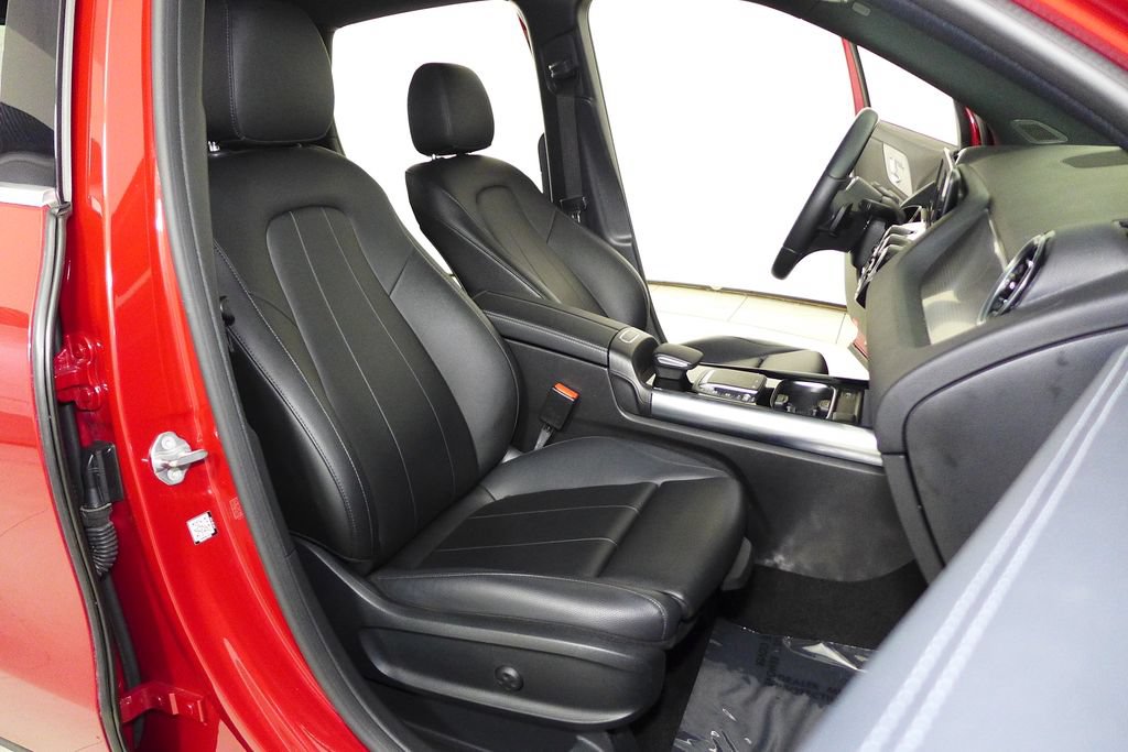 Used 2021 Mercedes-Benz GLA 250 4MATIC image 16