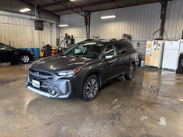Used 2025 Subaru Outback Touring XT w/ Popular Package #2 AWD/4WD image 3