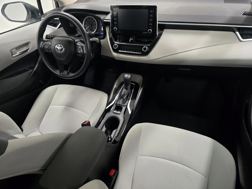 Used 2021 Toyota Corolla LE image 18