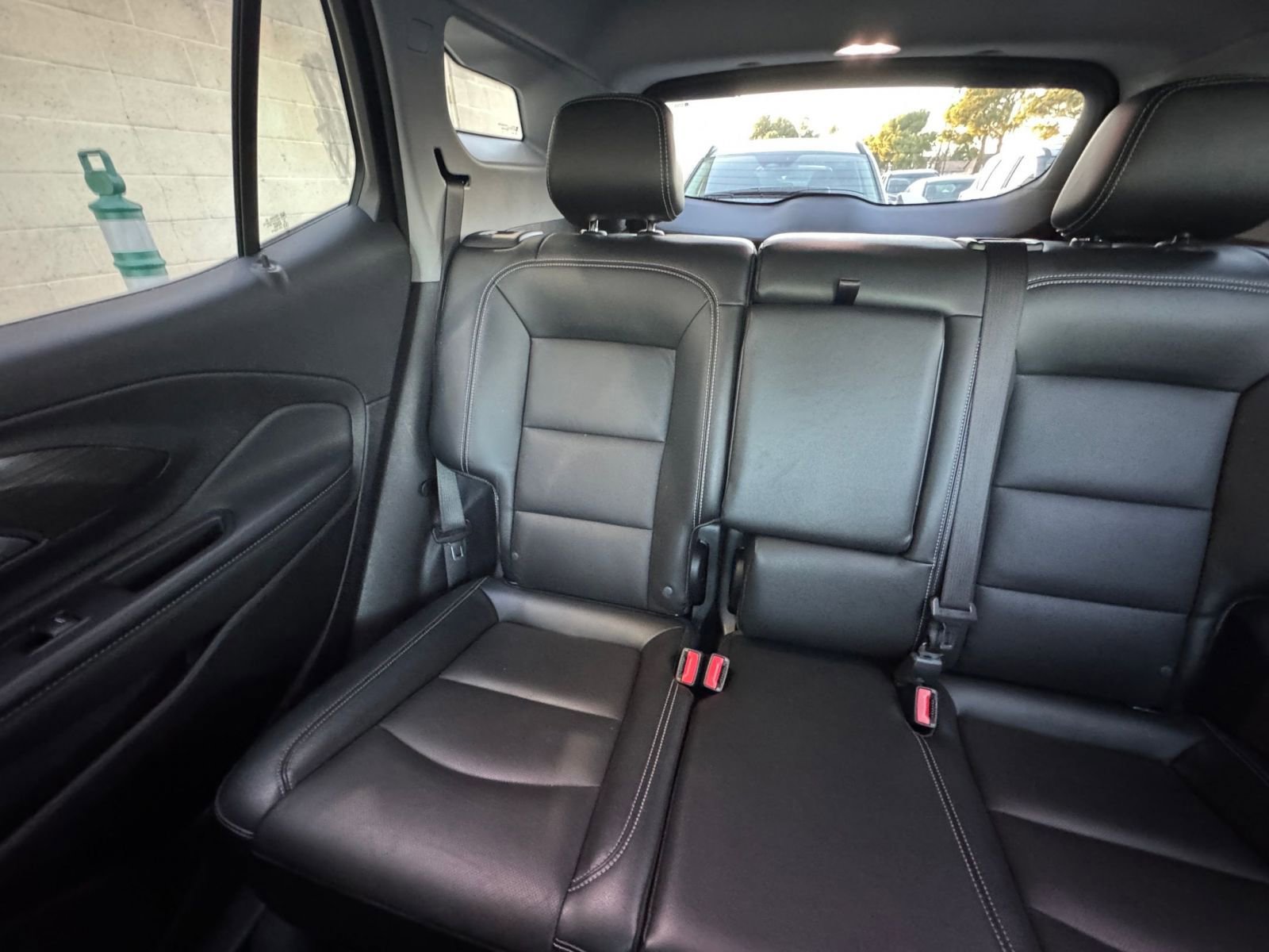 Used 2024 GMC Terrain SLT image 41