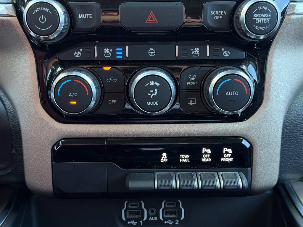 Used 2022 RAM 1500 Laramie AWD/4WD image 29