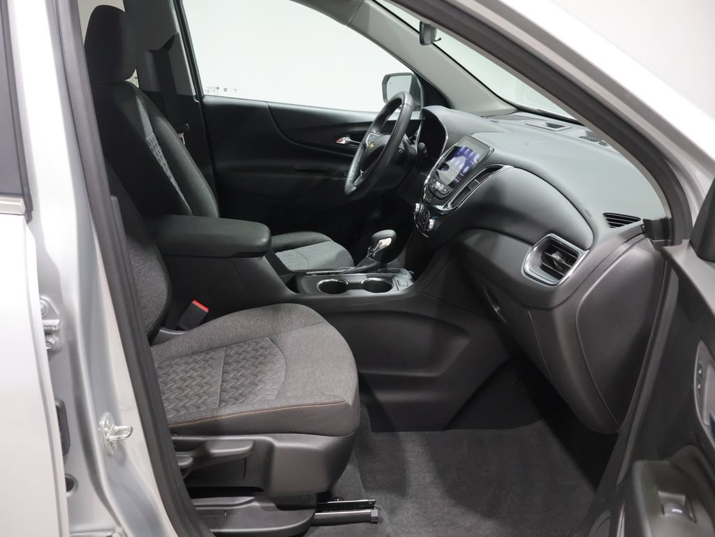 Used 2022 Chevrolet Equinox LT AWD/4WD image 25