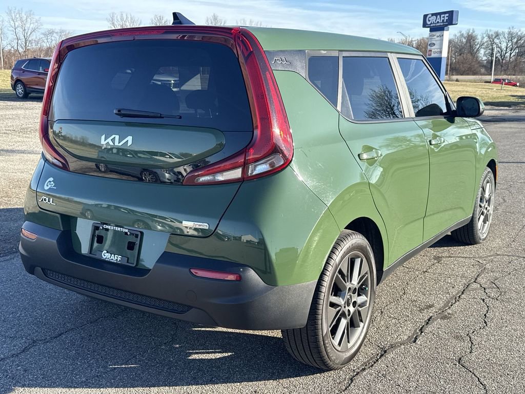 Used 2022 Kia Soul EX image 8