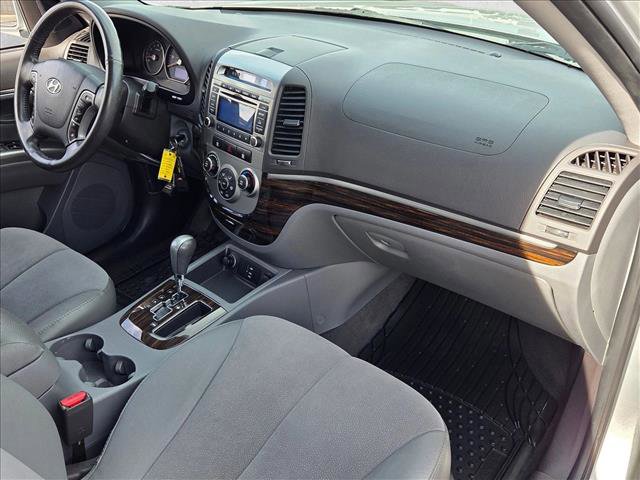 Used 2011 Hyundai Santa Fe SE image 20