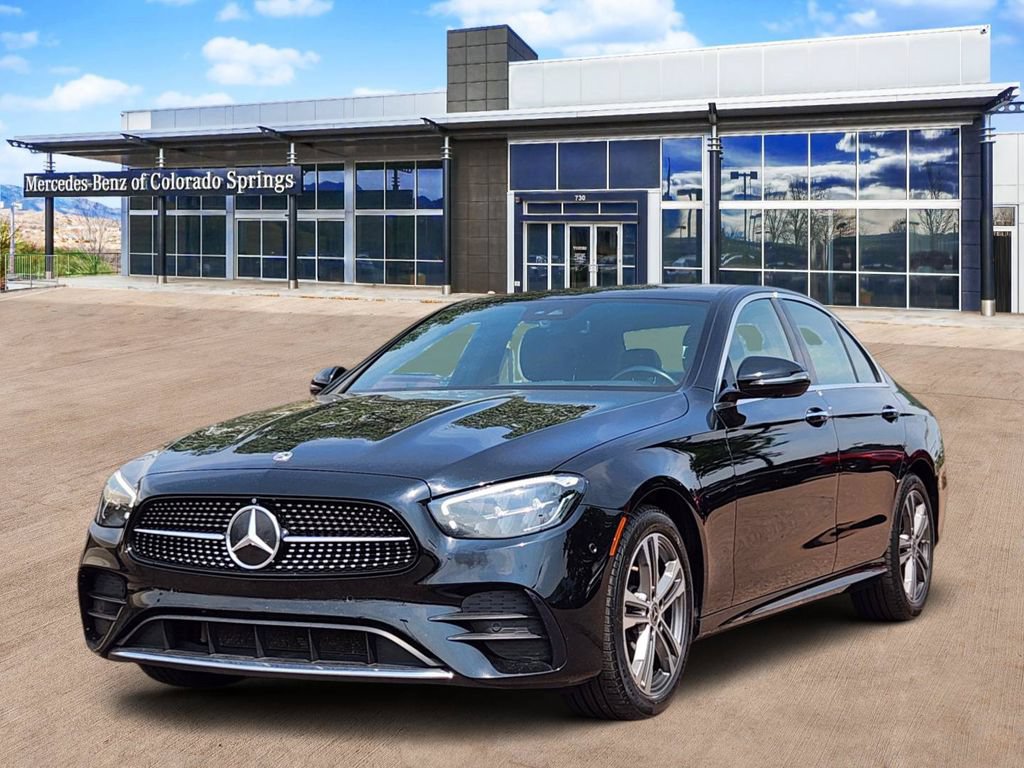 Used 2023 Mercedes-Benz E 350 4MATIC Sedan image 3
