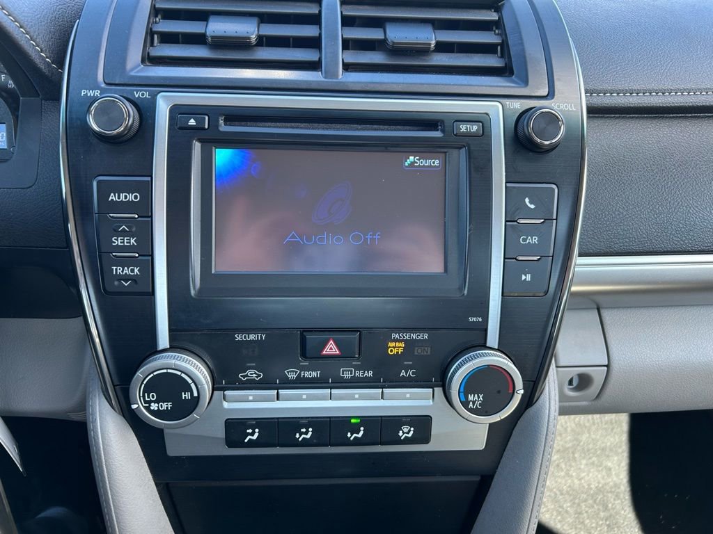 Used 2014 Toyota Camry LE image 15