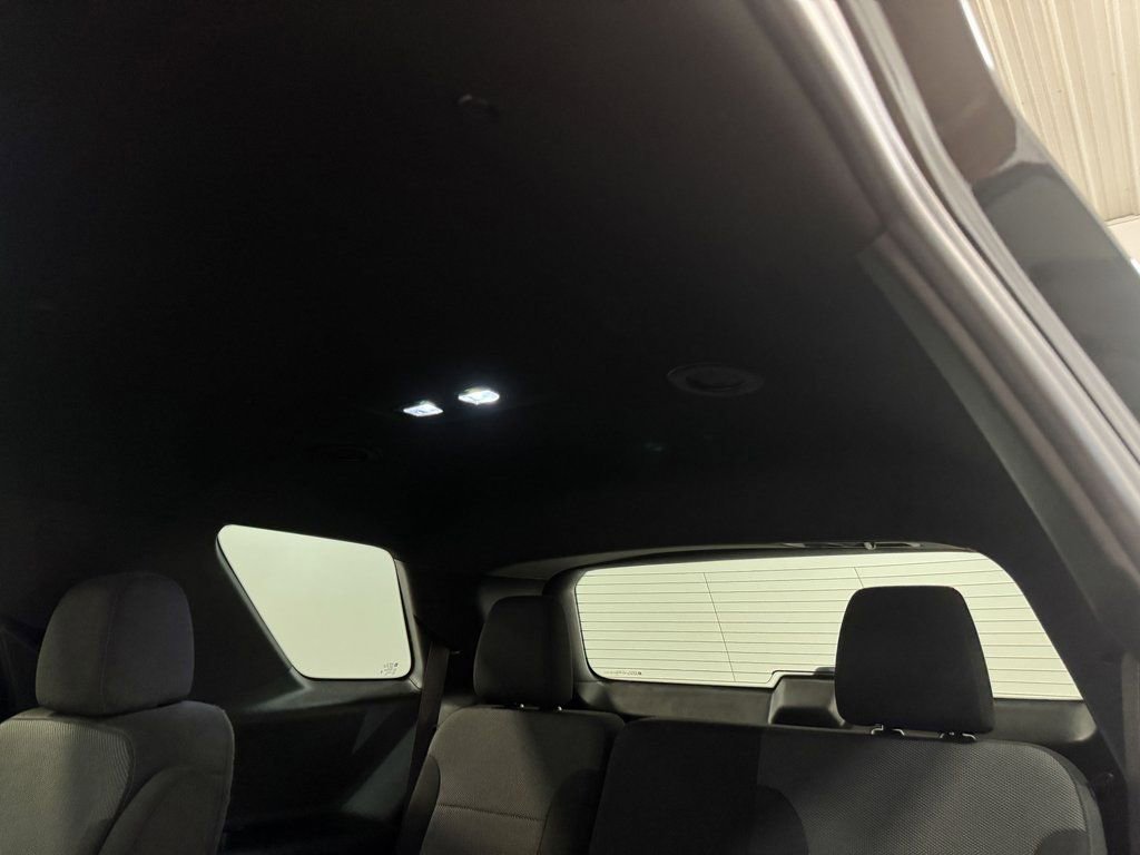 Used 2023 Chevrolet Traverse LT image 54