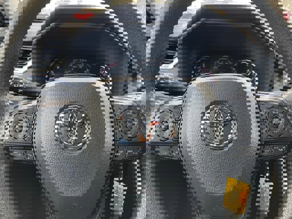 Certified 2025 Toyota RAV4 LE image 17