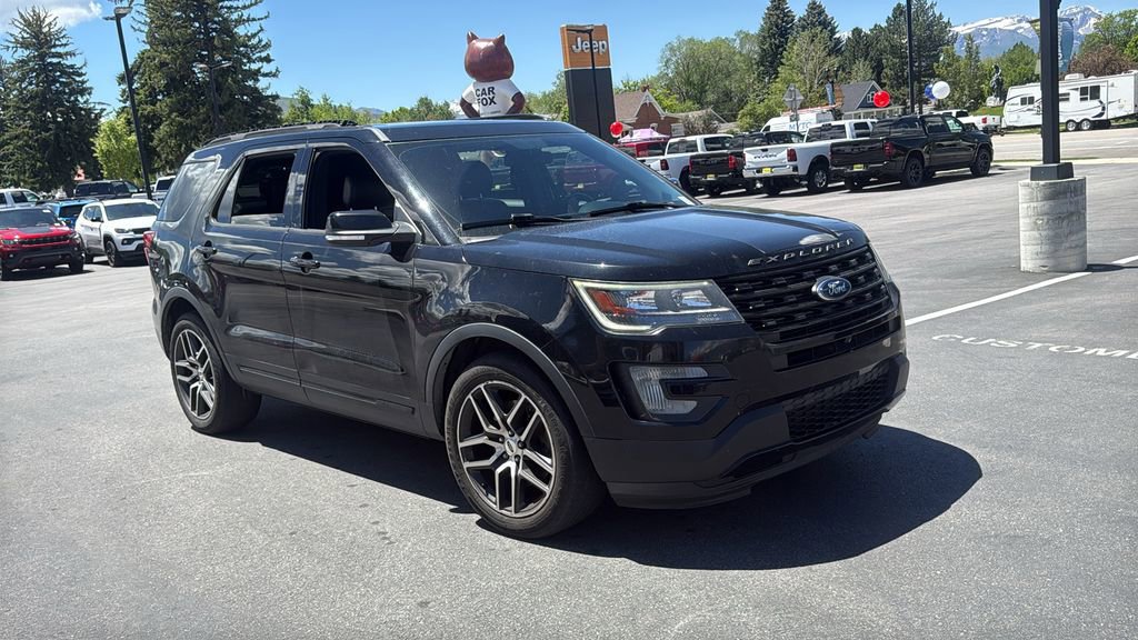 Used 2017 Ford Explorer Sport w/ Equipment Group 401A AWD/4WD image 3