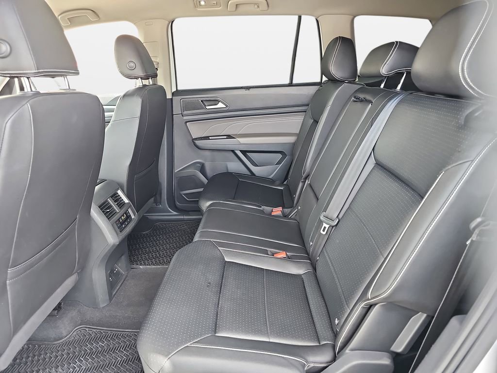 Used 2023 Volkswagen Atlas SEL R-Line AWD/4WD image 21