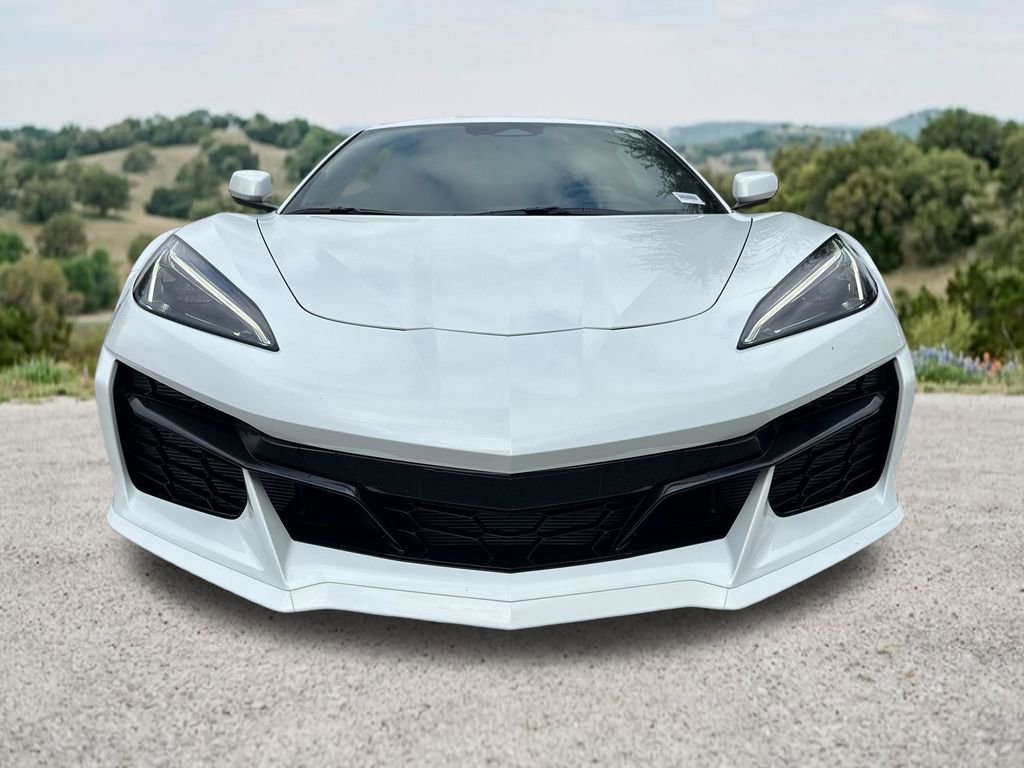 Used 2025 Chevrolet Corvette Z06 RWD video 2