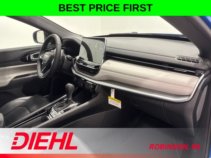 New 2026 Jeep Compass Limited AWD/4WD image 17