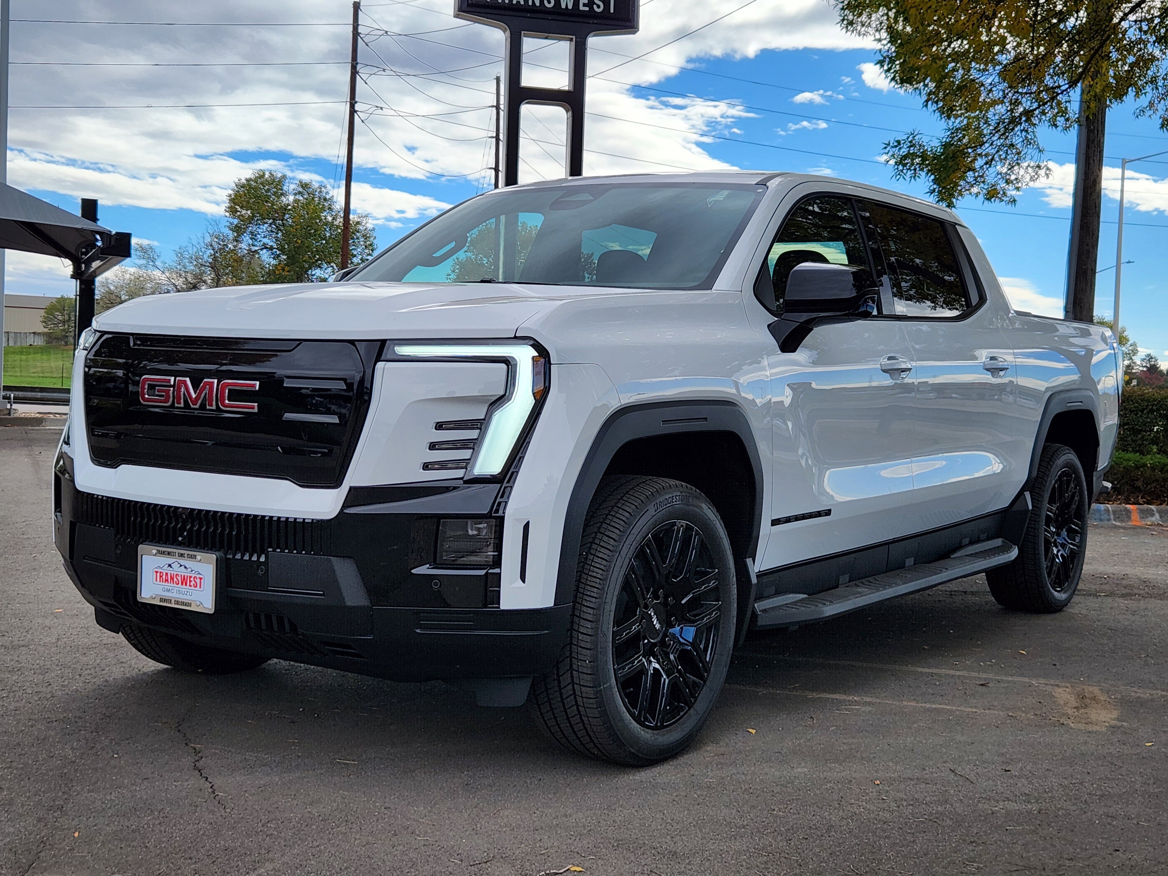 New 2026 GMC Sierra EV Elevation w/ LPO, Elevation Dark Package image 4