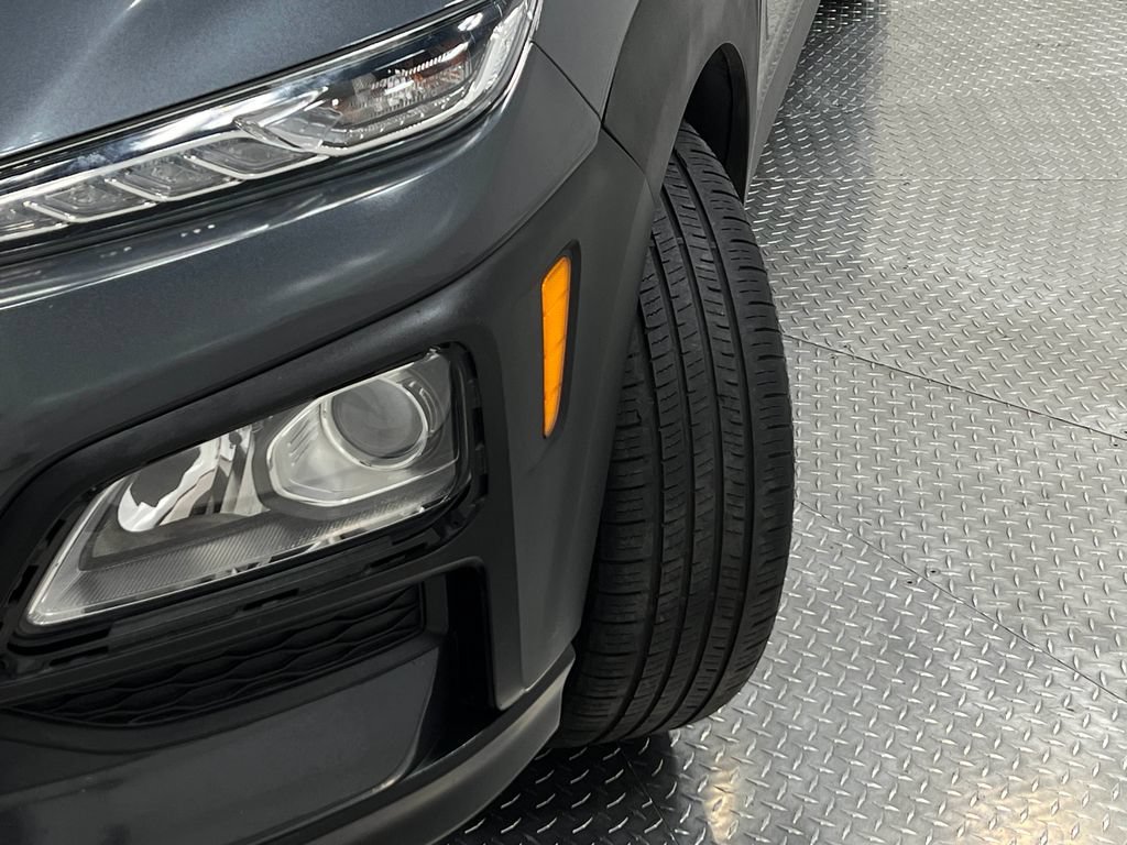 Used 2018 Hyundai Kona SEL FWD image 35