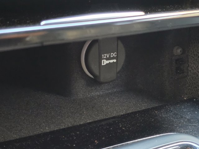 Used 2022 Chrysler 300 S RWD image 29