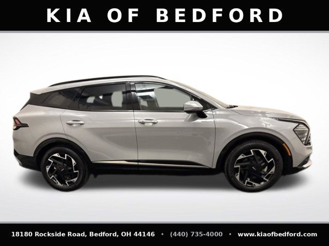 Certified 2025 Kia Sportage SX FWD image 4