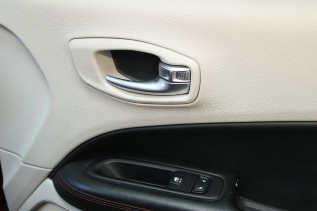 Used 2021 Jeep Compass Limited image 9