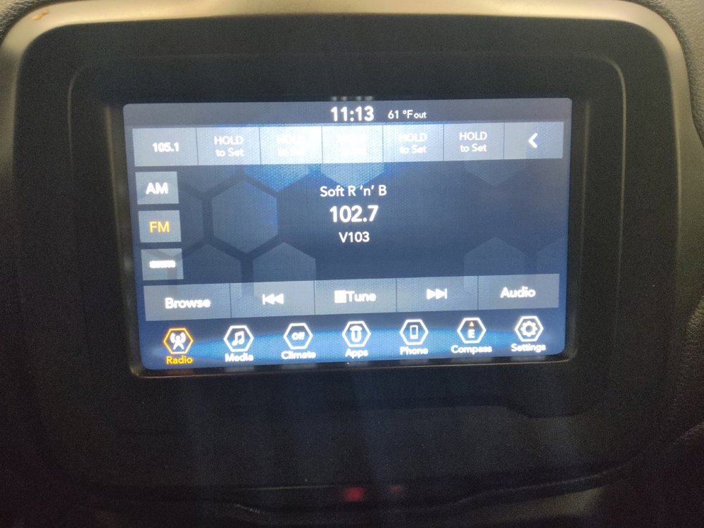 Used 2021 Jeep Renegade Latitude FWD image 25