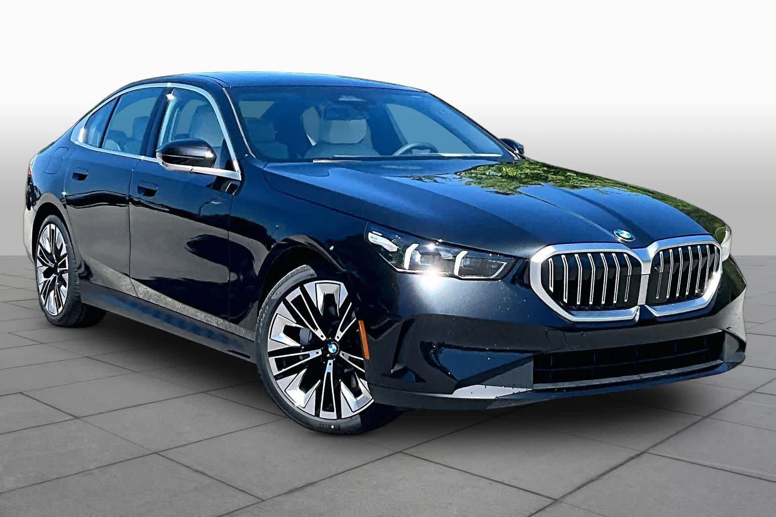 Used 2026 BMW 530i w/ Premium Package RWD video 2