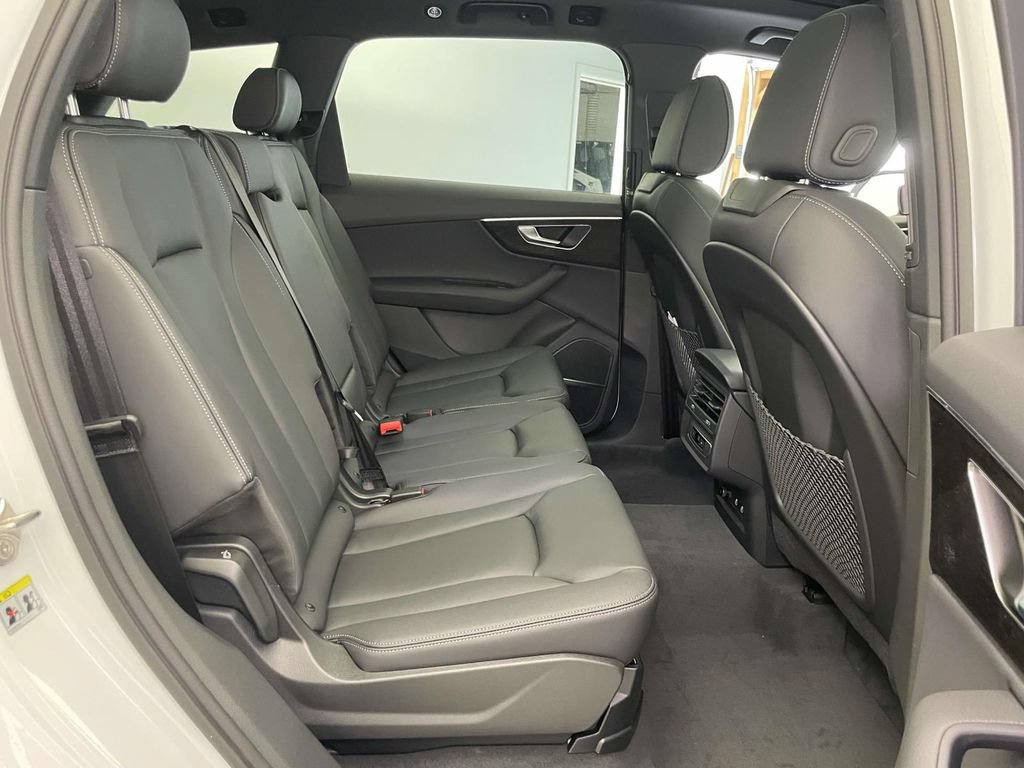 New 2026 Audi Q7 2.0T Premium AWD/4WD image 24