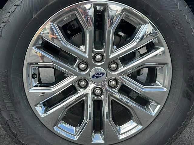 New 2025 Ford F150 Lariat w/ Equipment Group 502A High image 39