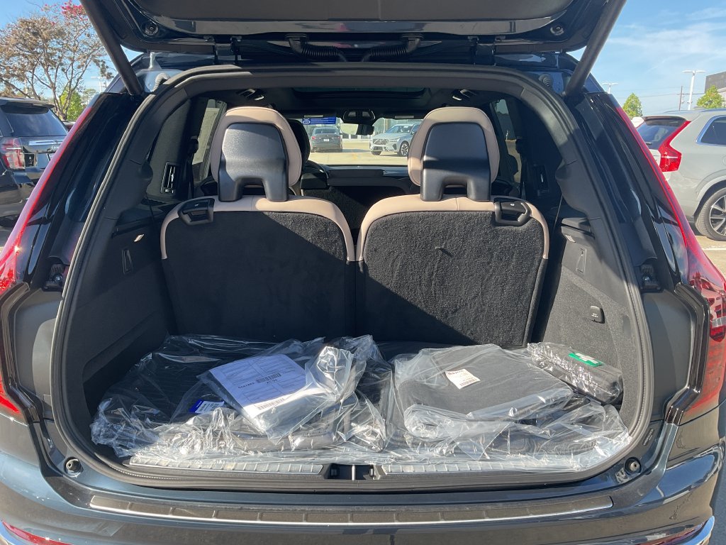 New 2027 Volvo XC90 B6 Plus AWD/4WD image 9