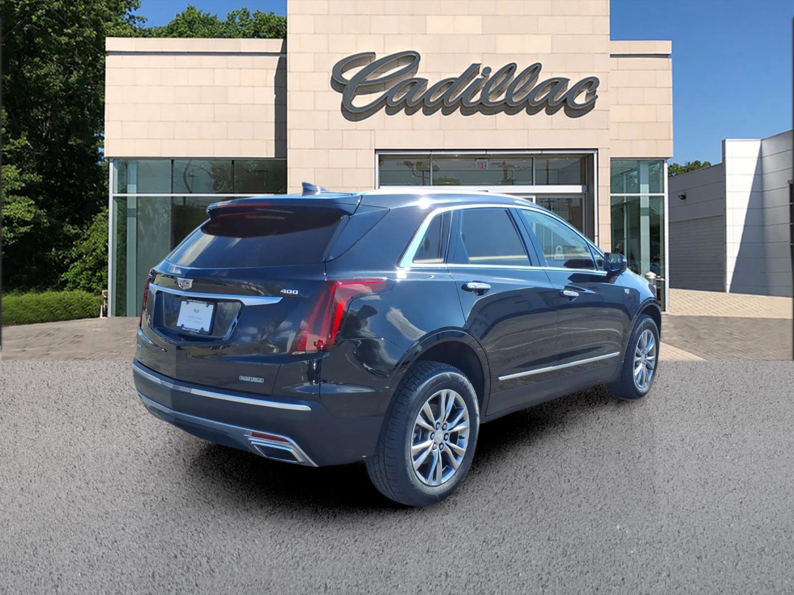 Certified 2022 Cadillac XT5 Premium Luxury AWD/4WD image 5
