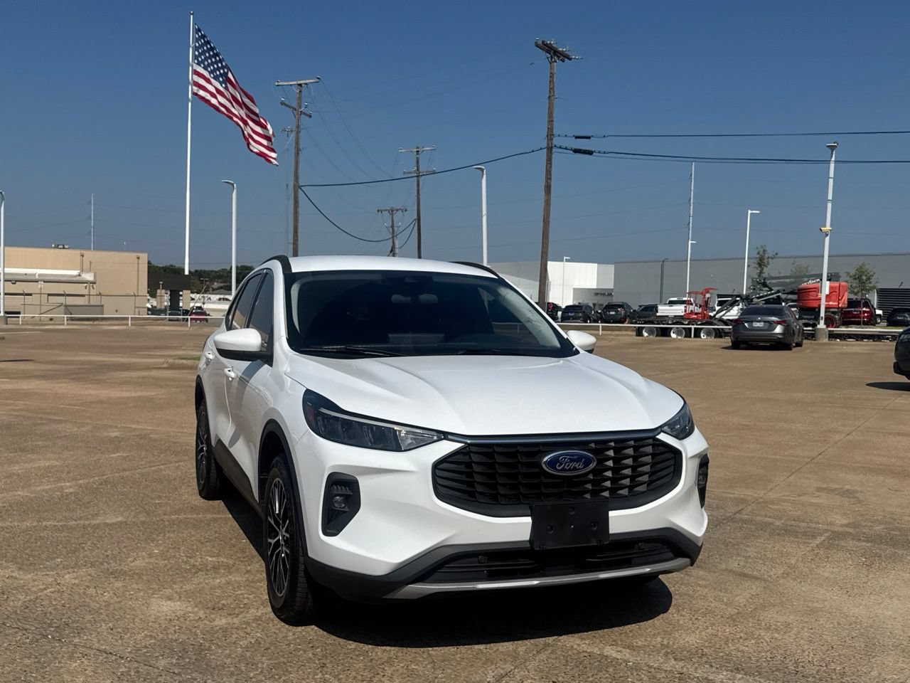Used 2023 Ford Escape SE FWD image 3