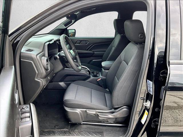 Used 2026 Chevrolet Colorado W/T w/ Advanced Trailering Package RWD image 27