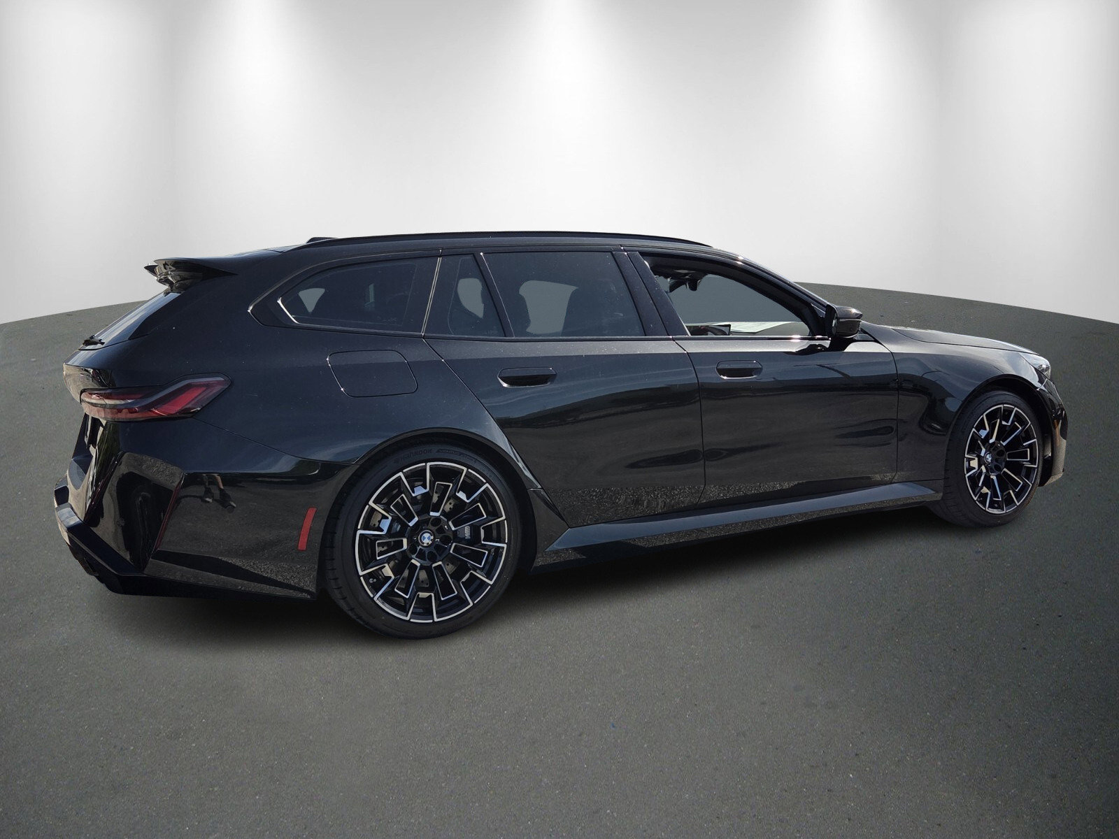 New 2026 BMW M5 Touring AWD/4WD image 7