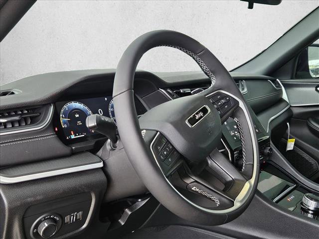 New 2026 Jeep Grand Cherokee L Laredo X image 3