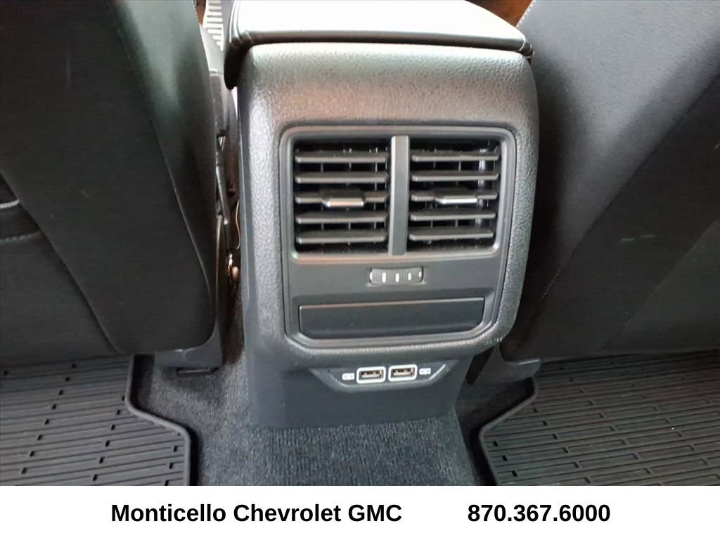 Used 2020 Volkswagen Passat 2.0T R-Line image 13