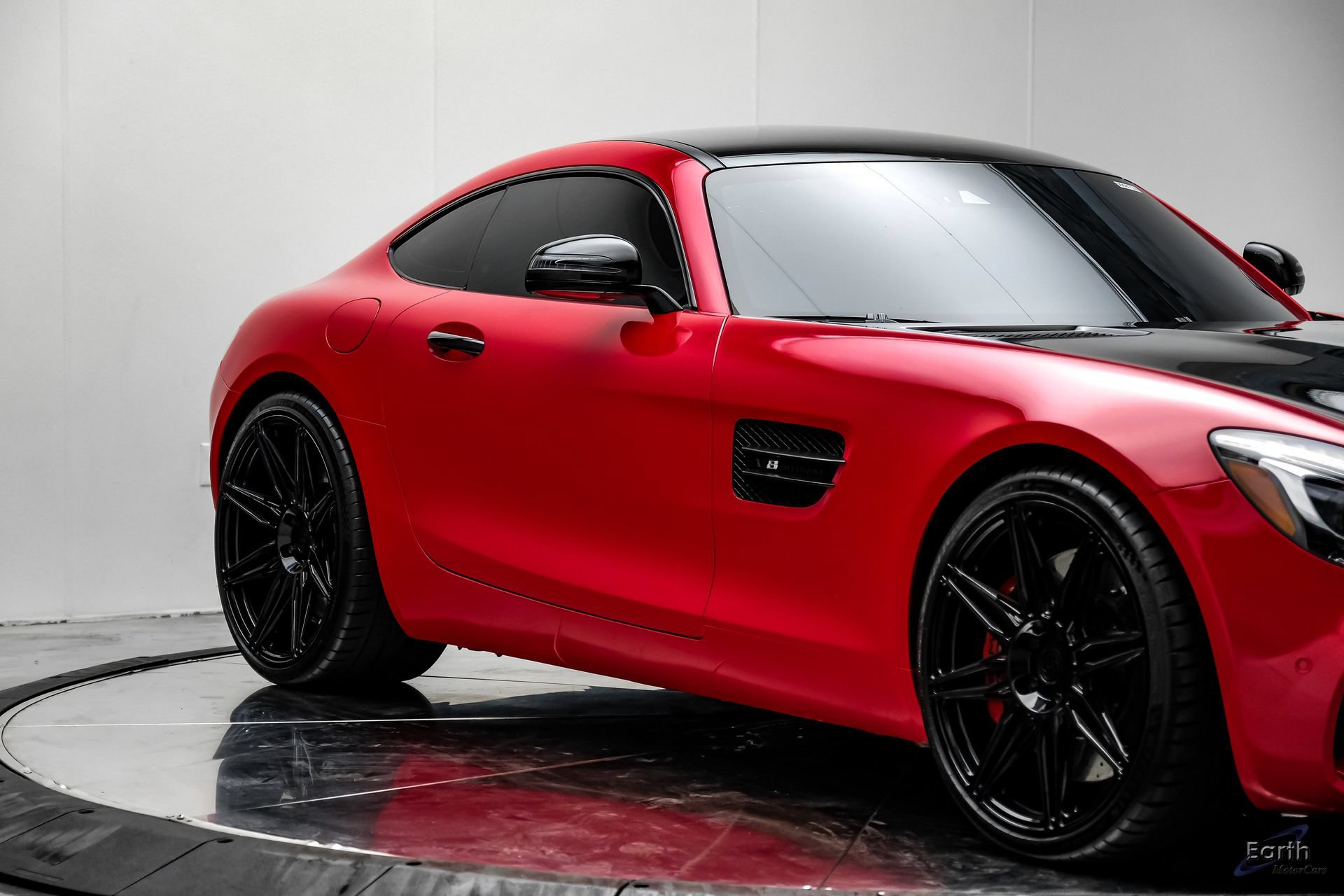 Used 2016 Mercedes-Benz AMG GT S image 27