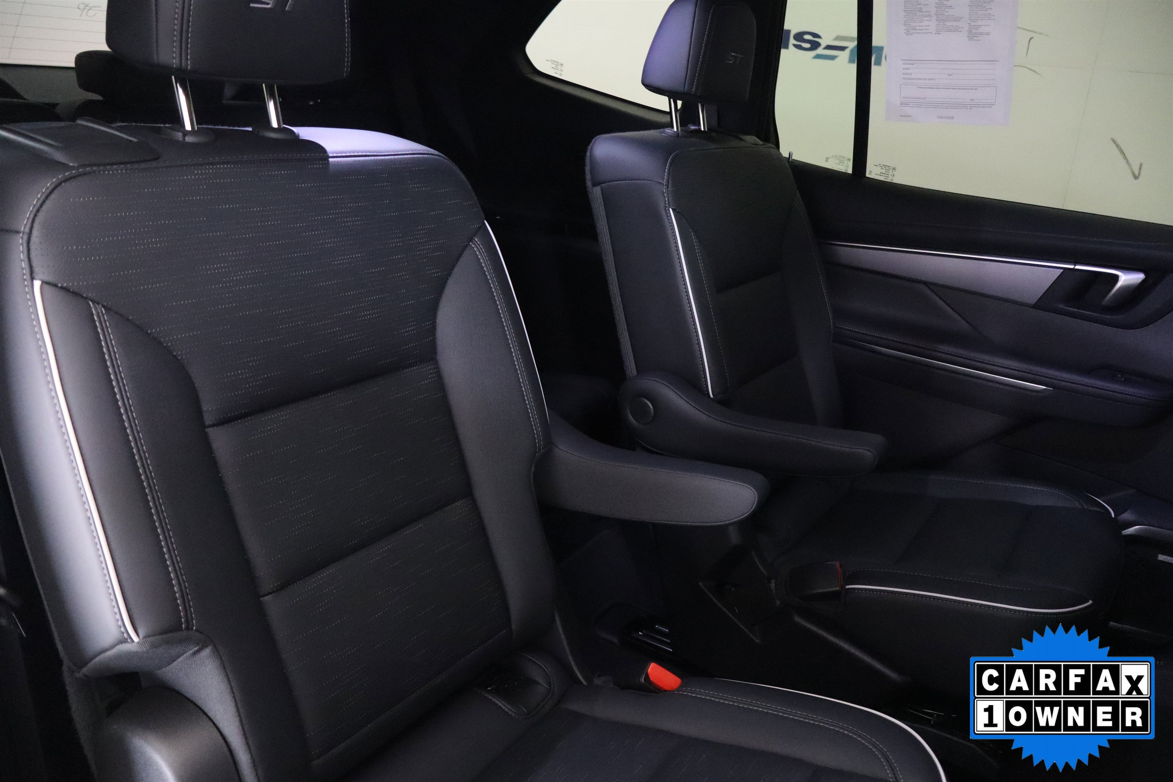 Used 2025 Buick Enclave Sport Touring image 21