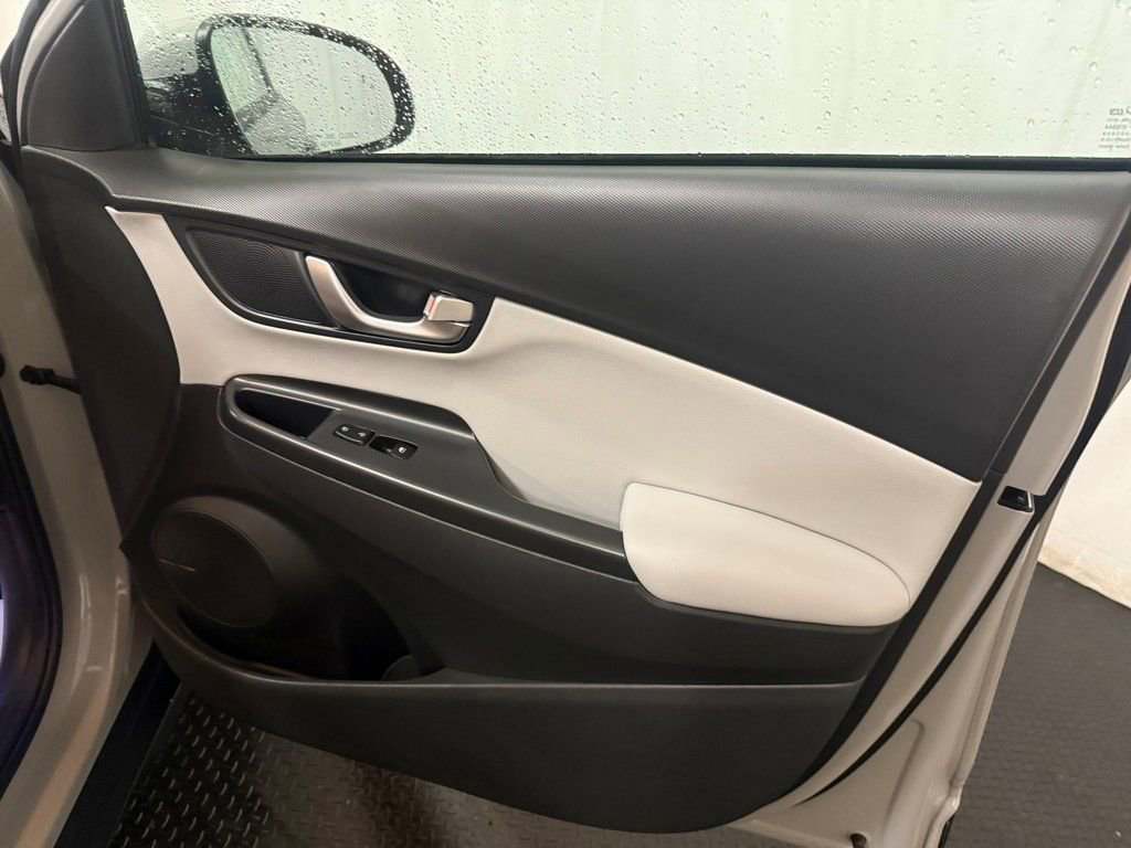 Certified 2023 Hyundai Kona Limited image 30