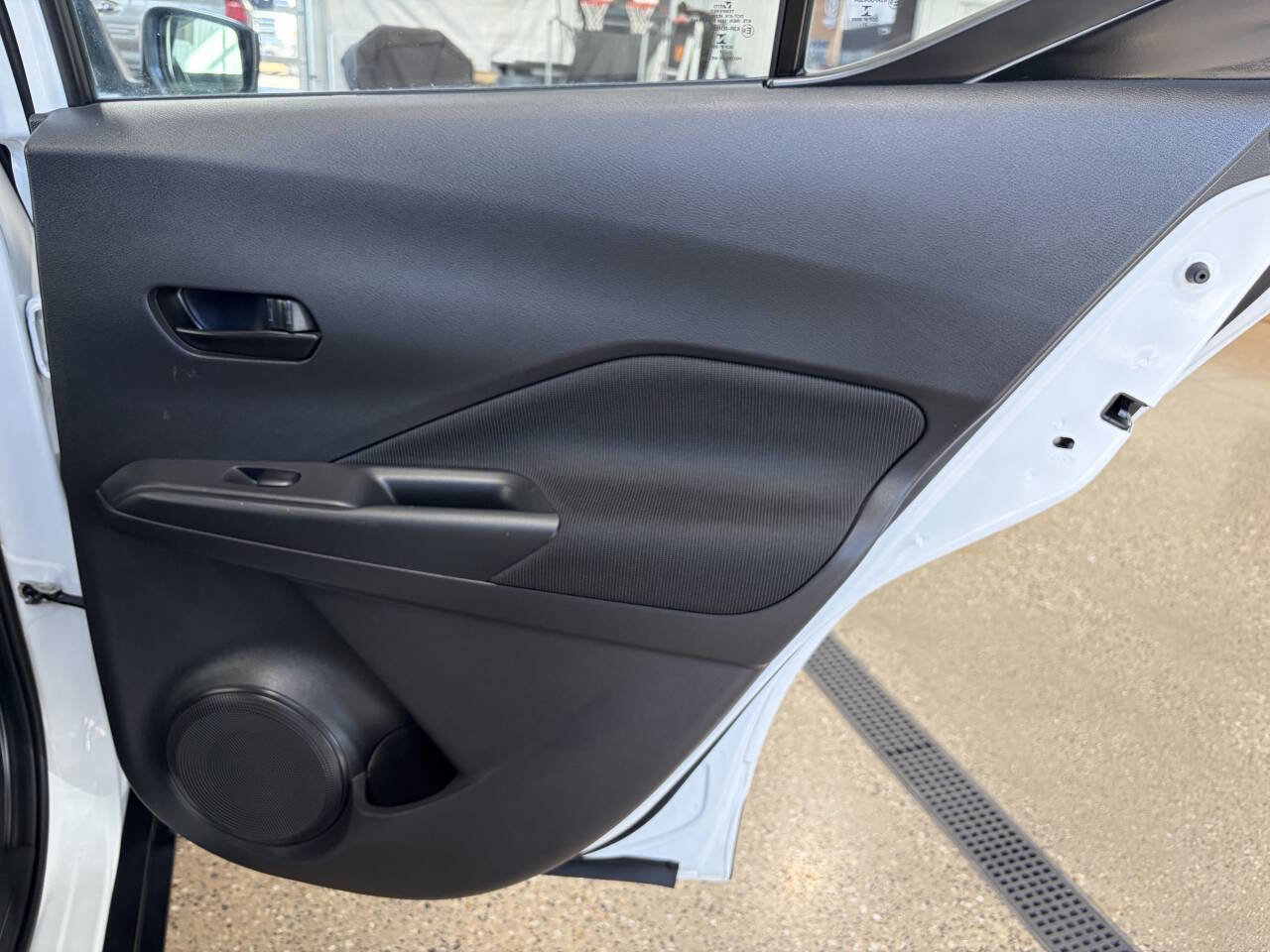 Used 2022 Nissan Kicks S image 24