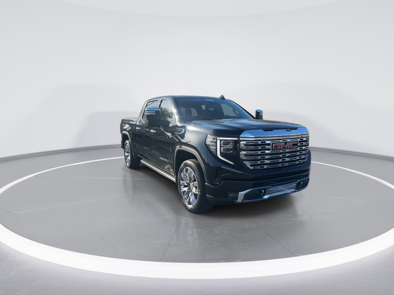 Used 2024 GMC Sierra 1500 Denali w/ Denali Reserve Package image 2