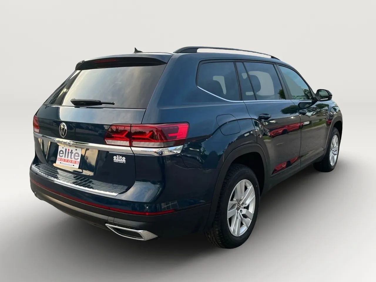 Used 2021 Volkswagen Atlas S image 3