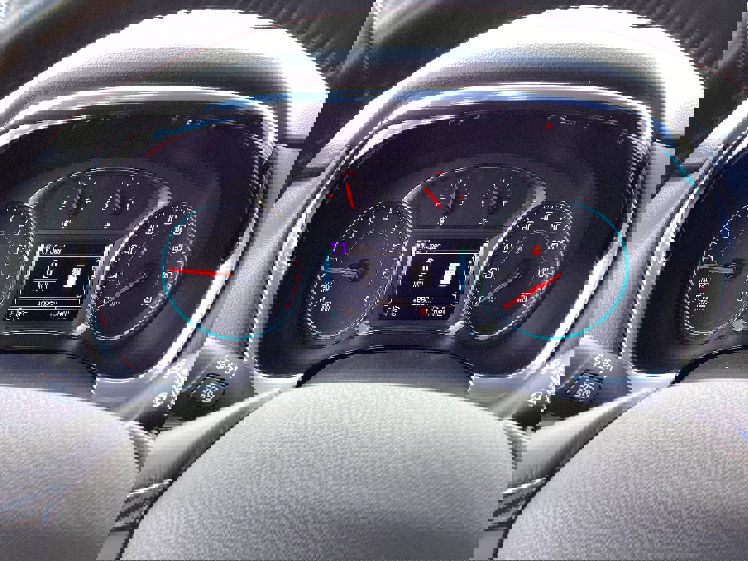 Used 2018 Chevrolet Traverse Premier w/ Driver Confidence II Package image 20