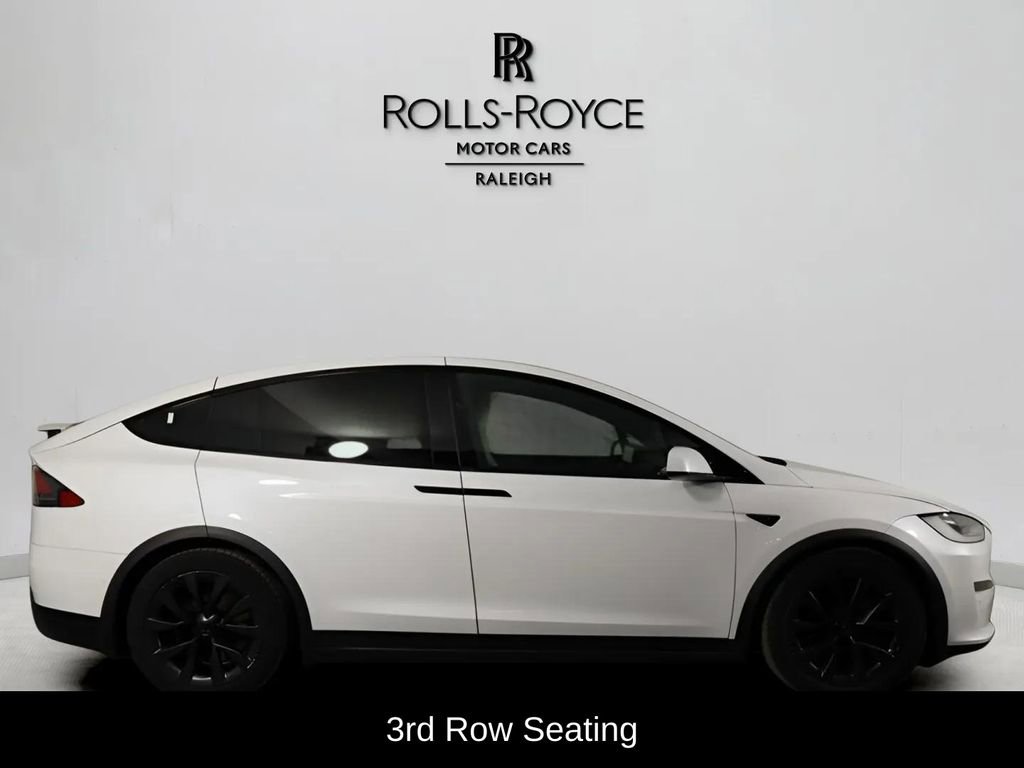 Used 2022 Tesla Model X image 4